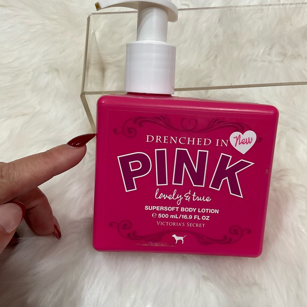 Victoria's Secret Drenched In Pink Lovely & True Supersoft Body Lotion 16.9 oz - Picture 6 of 6